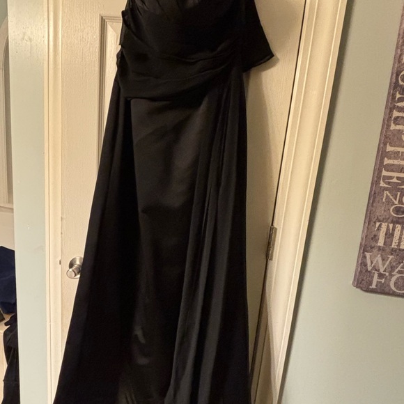 David's Bridal Black Strapless Satin A line dress with chiffon bodice - Picture 6 of 6